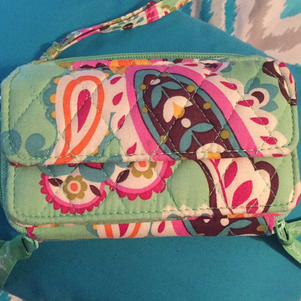 Vera Bradley interchangeable wristlet/wallet bag.